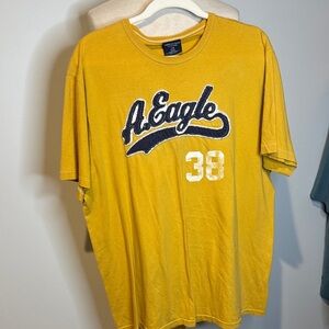 Vintage Y2K American Eagle Outfitters Mustard Graphic Tee sz L